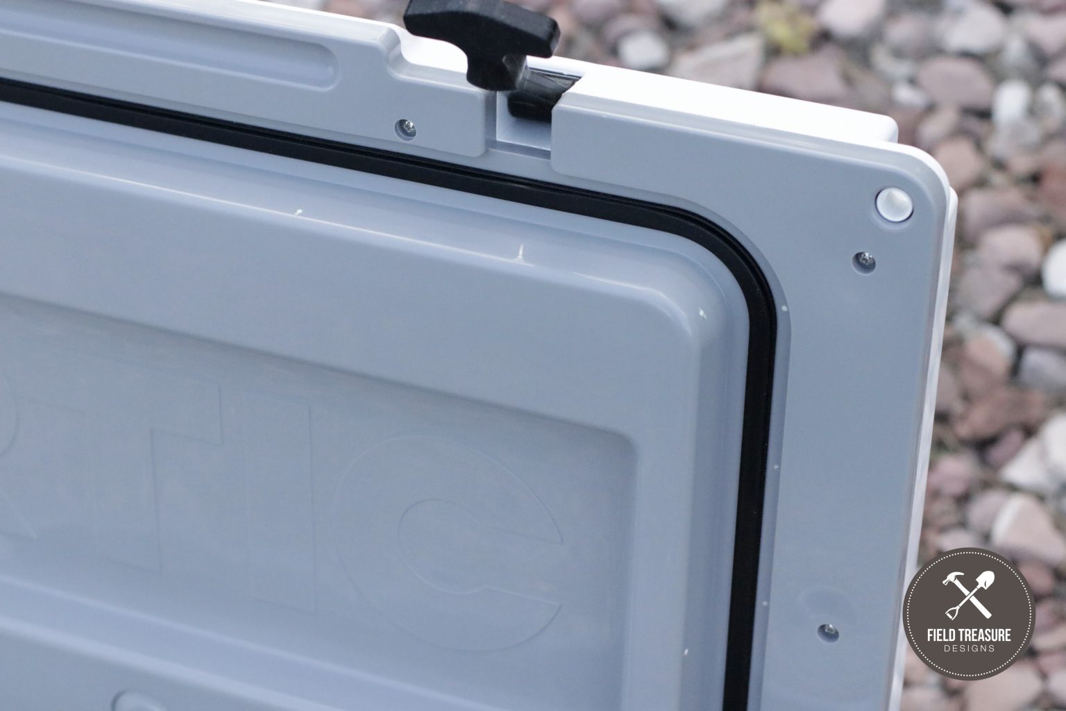 RTIC 185 vs IGLOO 35 Hard Cooler Comparison Field Treasure Designs