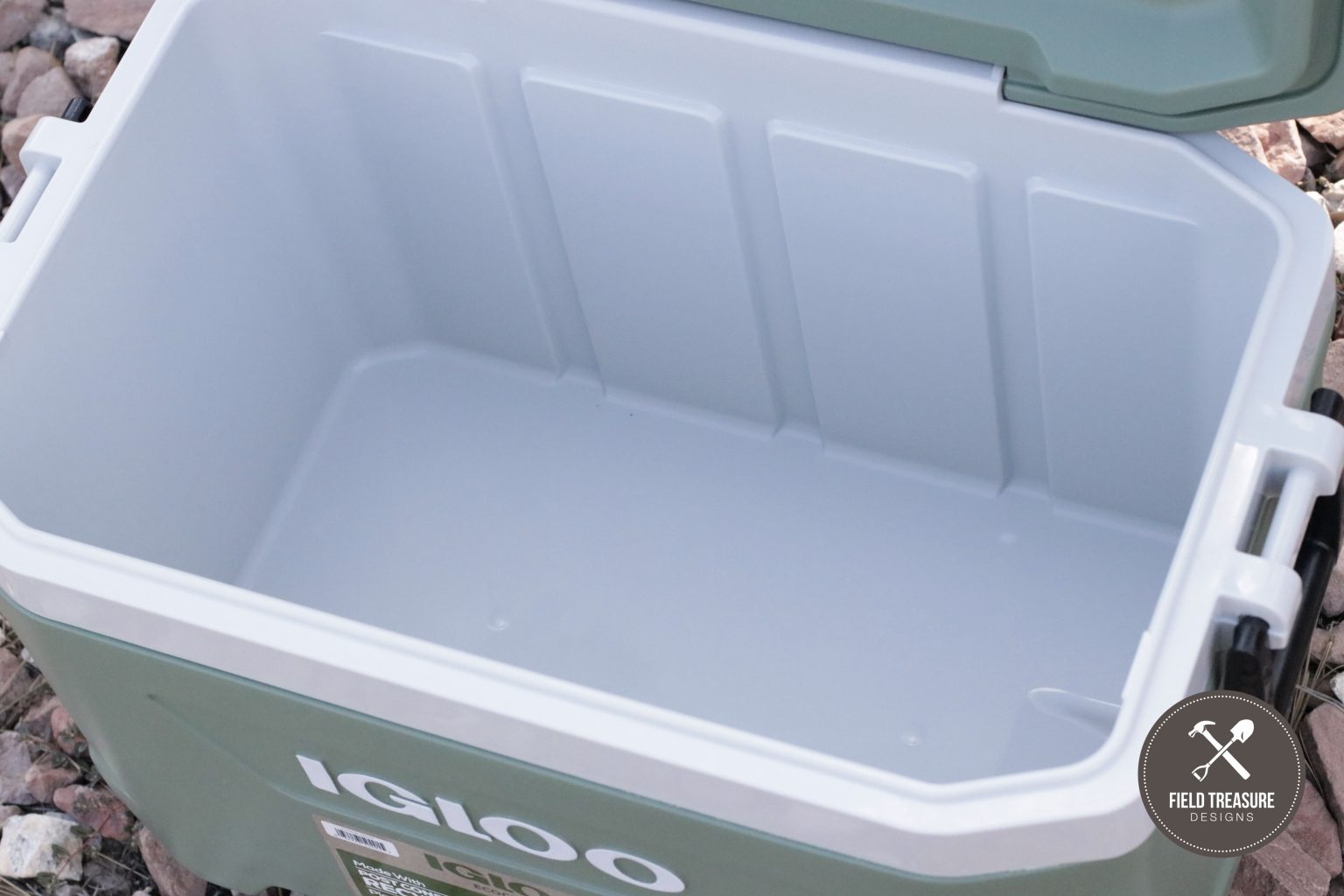 RTIC 185 vs IGLOO 35 Hard Cooler Comparison Field Treasure Designs