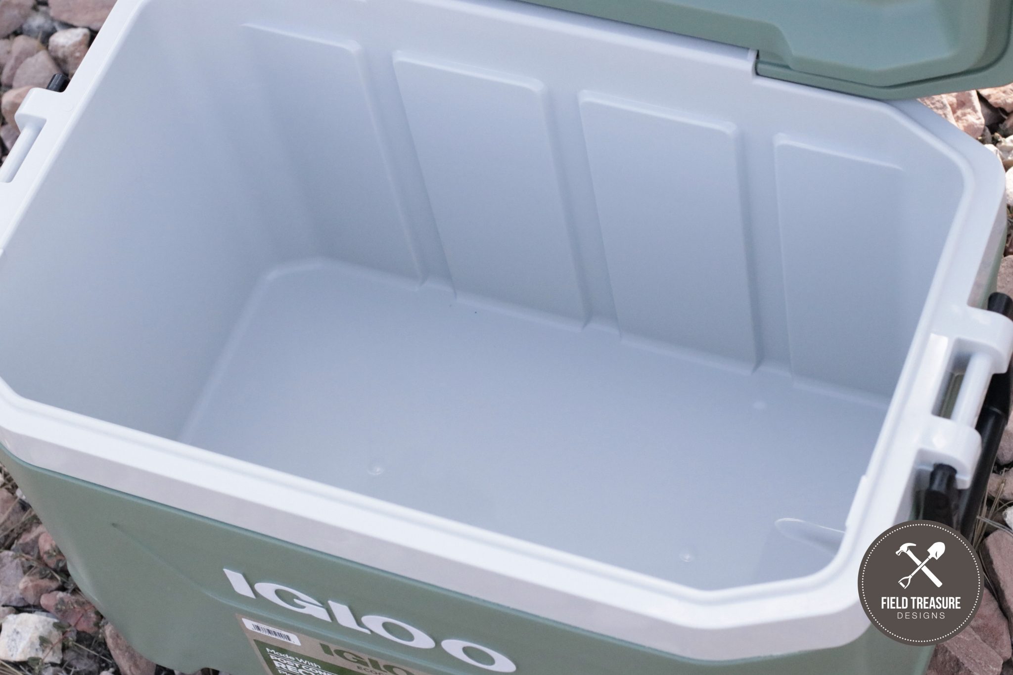 RTIC 185 vs IGLOO 35 Hard Cooler Comparison Field Treasure Designs