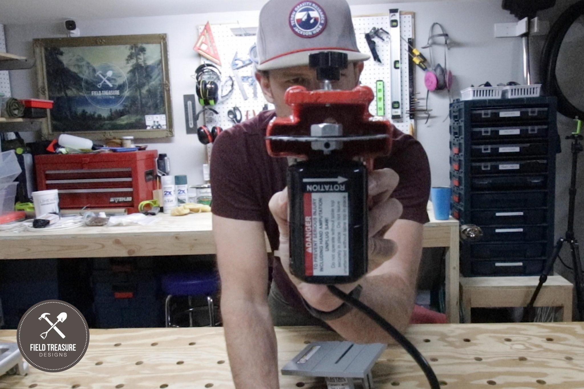 World's Smallest Table Saw?! Field Treasure Designs